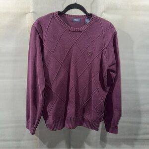 Izod Sweater Sz Medium In A Dark Purple. With A Cross Hatch Pattern.